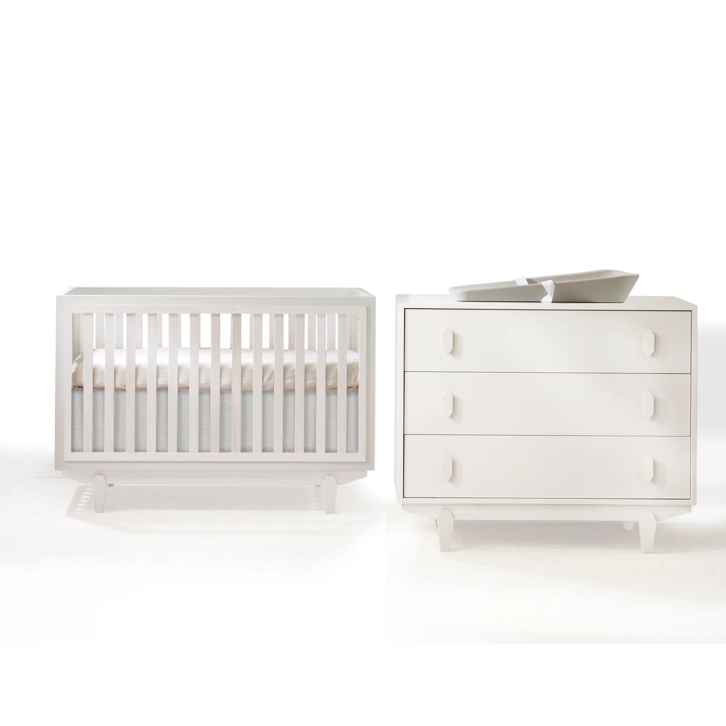 Tulip Tate Classic Convertible Crib & 3 Drawer Dresser Set