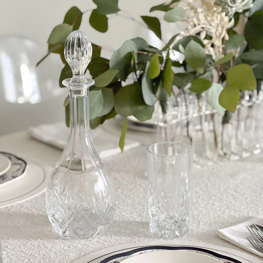 Elegant Crystal Decanter – Luxury 27oz Whiskey & Wine Decanter