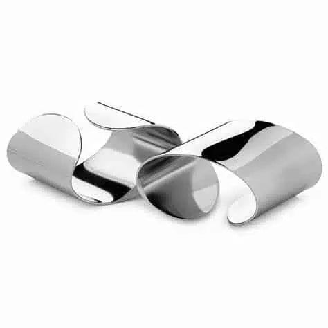 Gift Package | 6 Napkin Rings by Robert Welch & 6 Cloth Napkins by Casa Bella