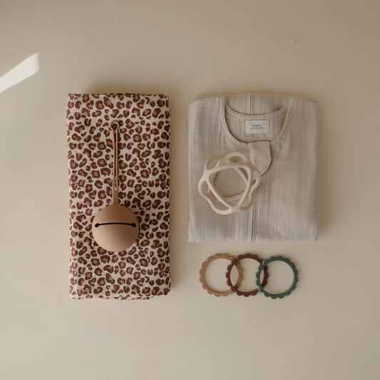 Mushie X Anthropologie Swaddle Set (Leopard)